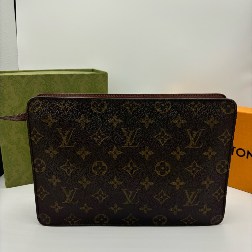 Louis Vuitton Vintage Pochette Clutch - Picture 2 of 14